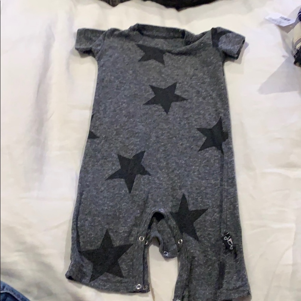 Nununu onesie